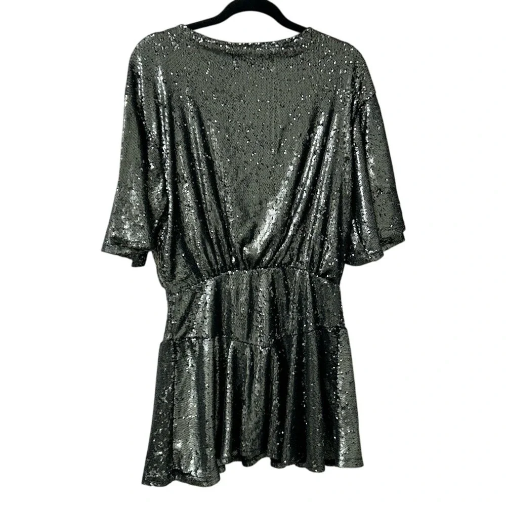 Free People NWT Manuka Sequin Mini Dress Women's Size Medium Silver Party‎